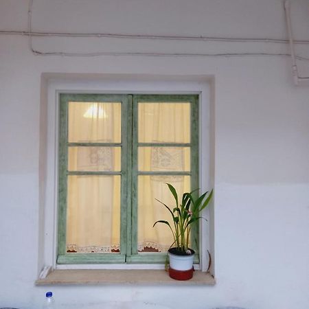 Στην Αυλή Της Ράχης Appartamento Kalamata Esterno foto