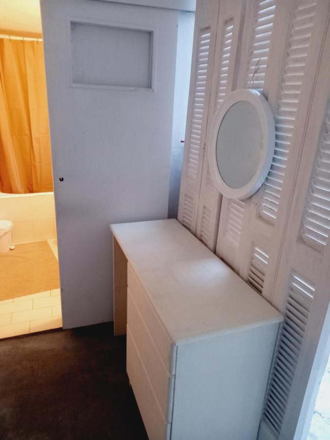 Στην Αυλή Της Ράχης Appartamento Kalamata Esterno foto