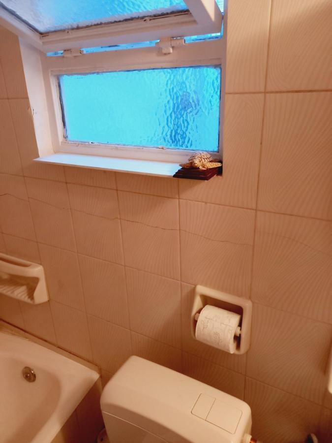 Στην Αυλή Της Ράχης Appartamento Kalamata Esterno foto